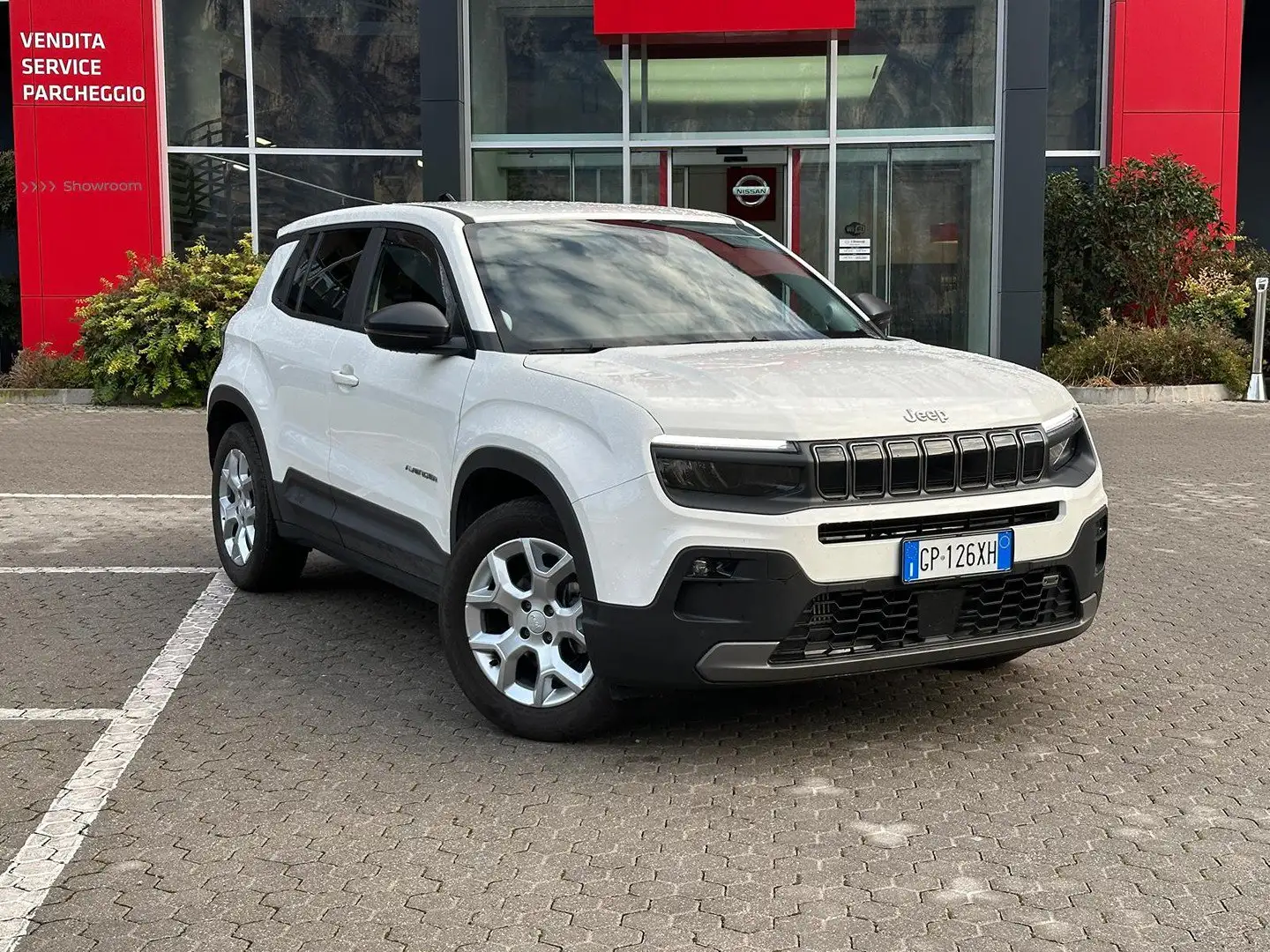 Jeep Avenger 1.2 Turbo 100cv Altitude FWD 2129840 Schwarz - 2