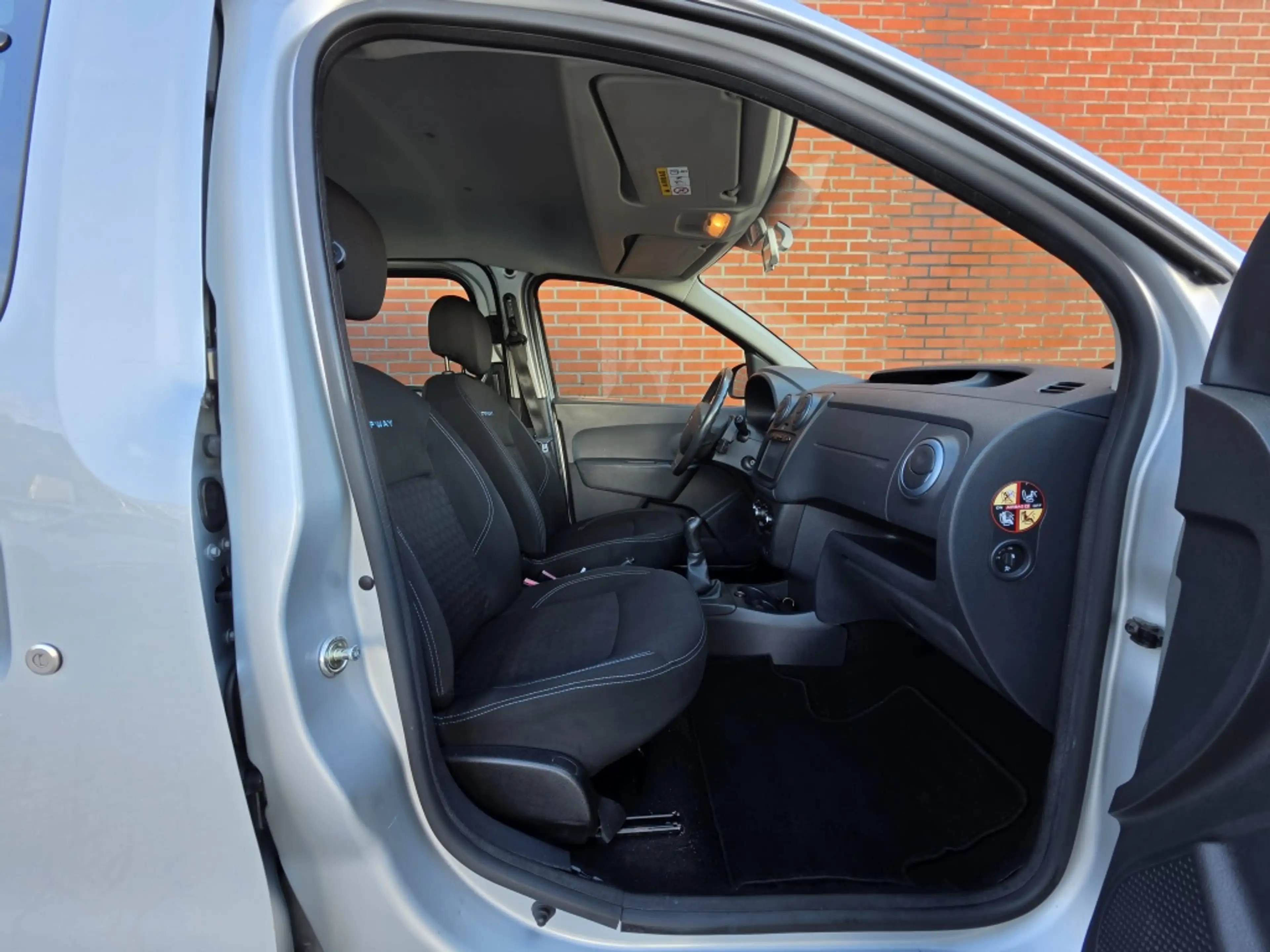 Dacia Dokker 1.2 TCe Ambiance 115PK LPG-G3 Airco Trekhaak Nieuw — photo 27