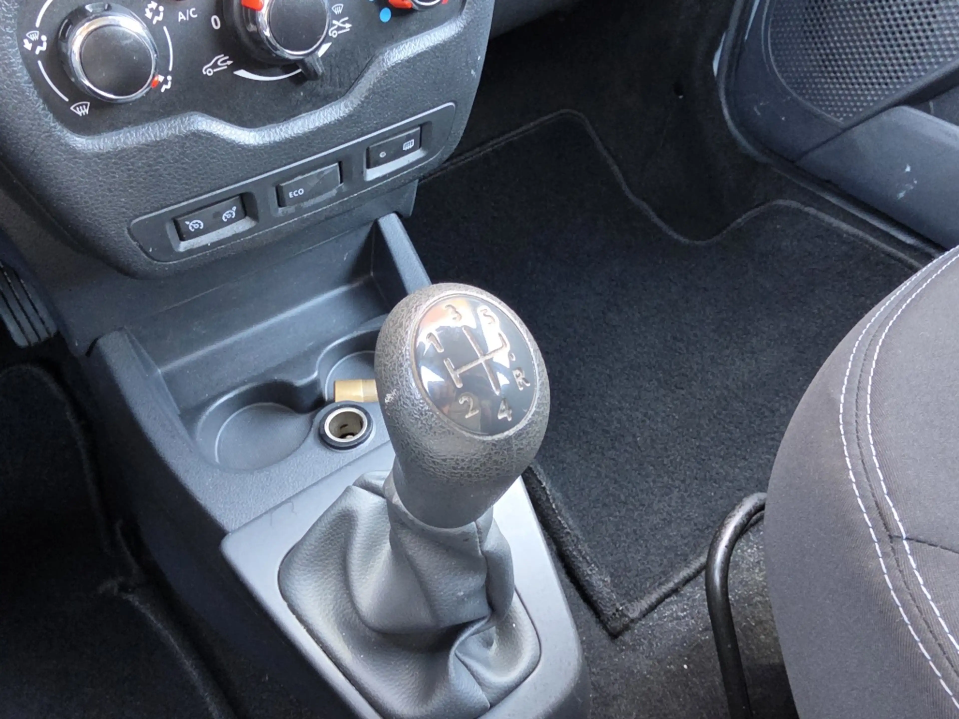 Dacia Dokker 1.2 TCe Ambiance 115PK LPG-G3 Airco Trekhaak Nieuw — photo 25