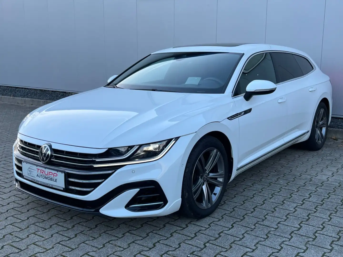 Volkswagen Arteon SB R-Line/MATRIX/STANDH/PANO/AHK/HUD/4xSH Weiß - 2