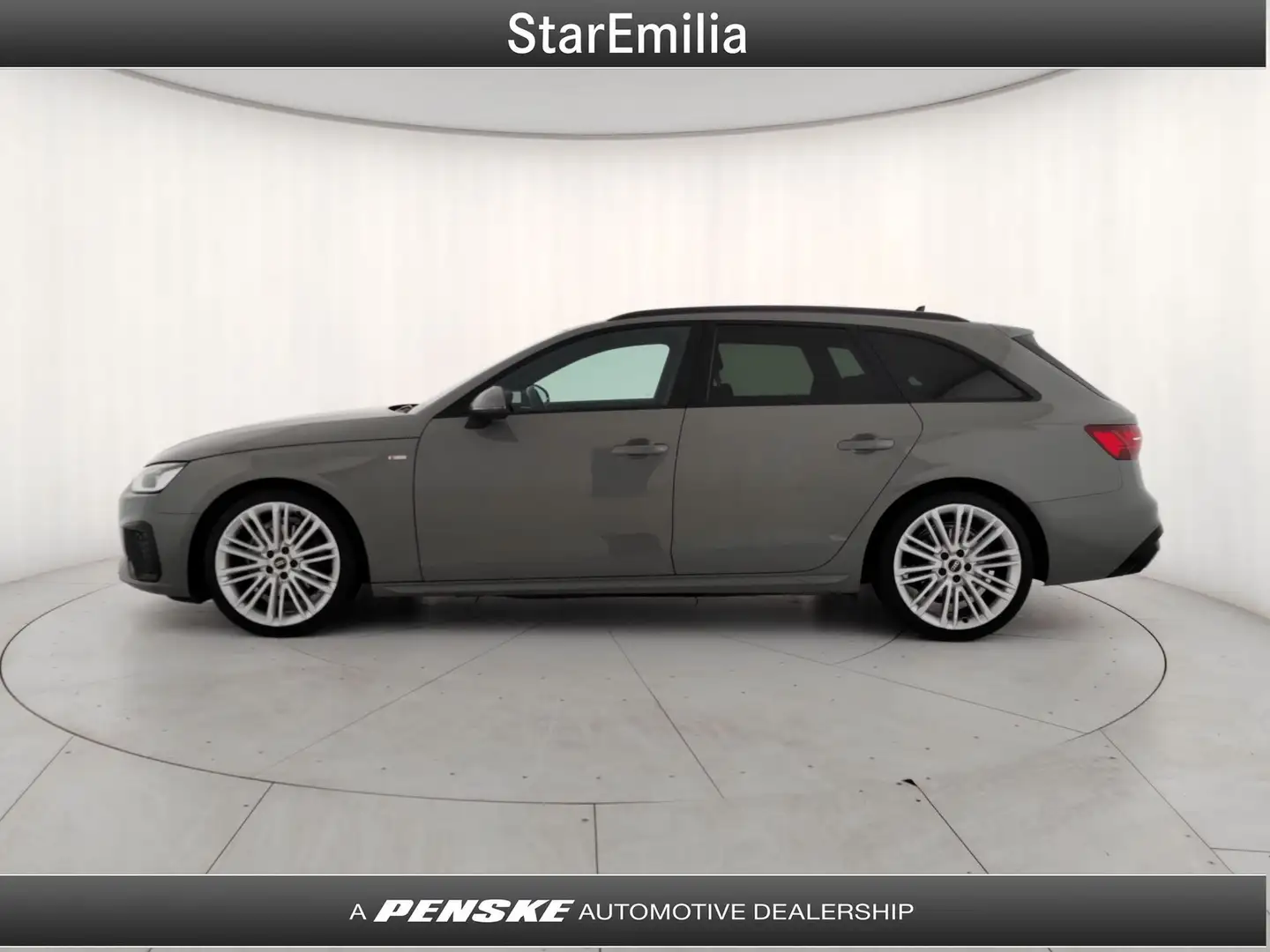 Audi A4 A4 Avant 35 TDI/163 CV S tronic S line edition Grigio - 2