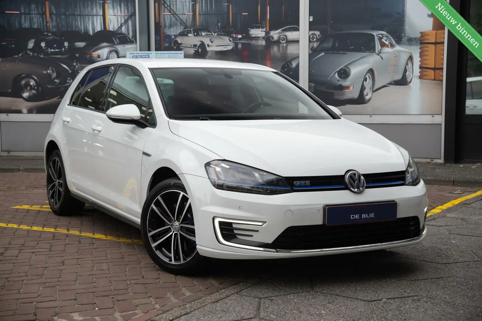 Volkswagen Golf GTE 1.4 TSI GTI|Org NL|MY2016|CarPlay|Executive Plus|1 Wit - 2