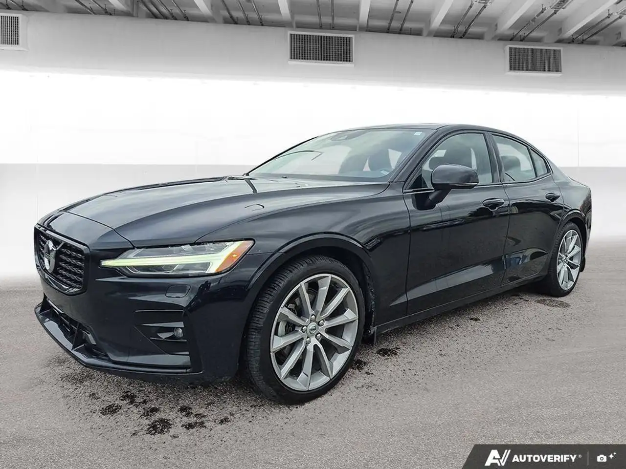 2022 Volvo S60