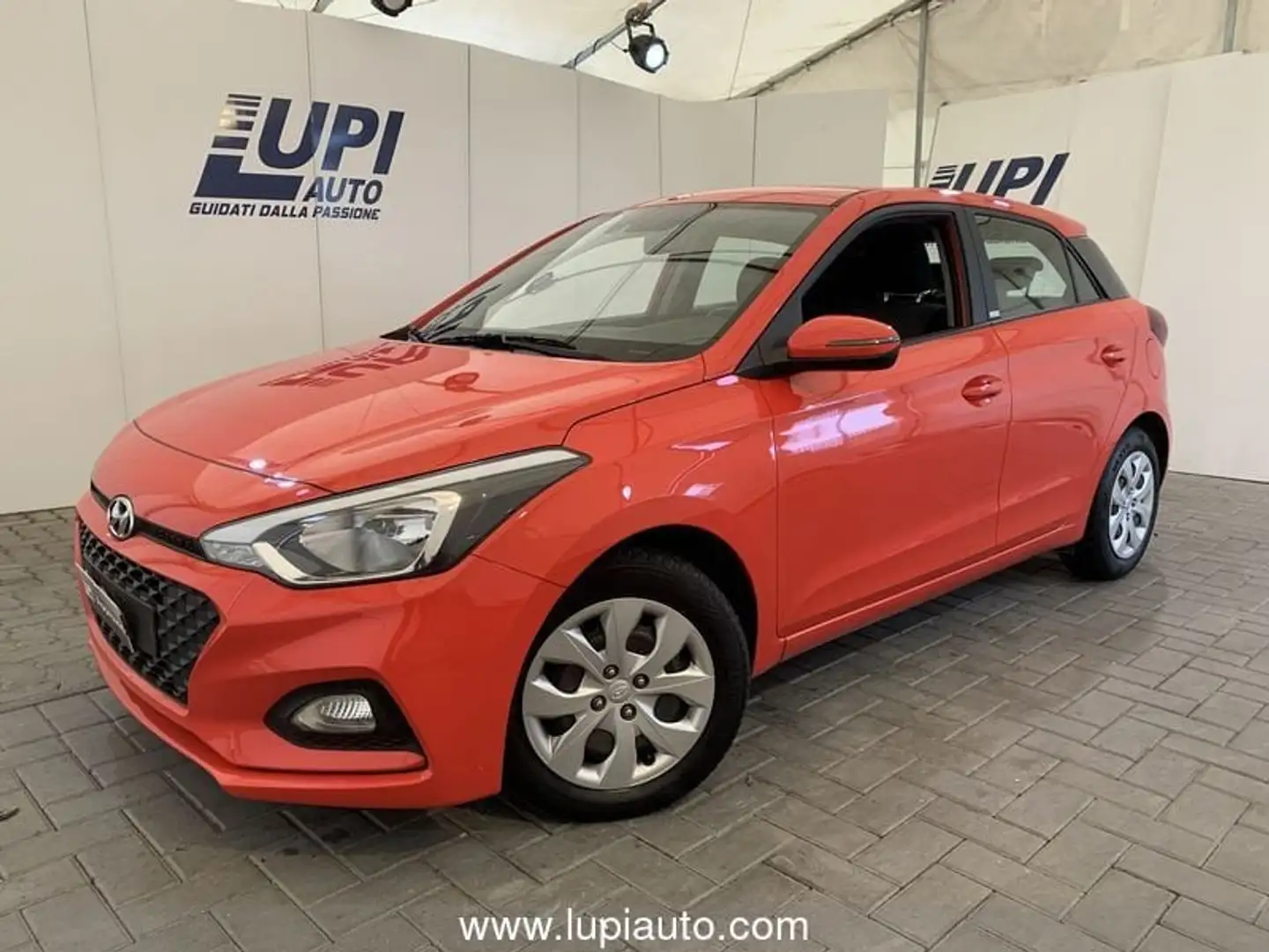 Hyundai i20 1.2 mpi Connectline 75cv 5p Rosso - 1