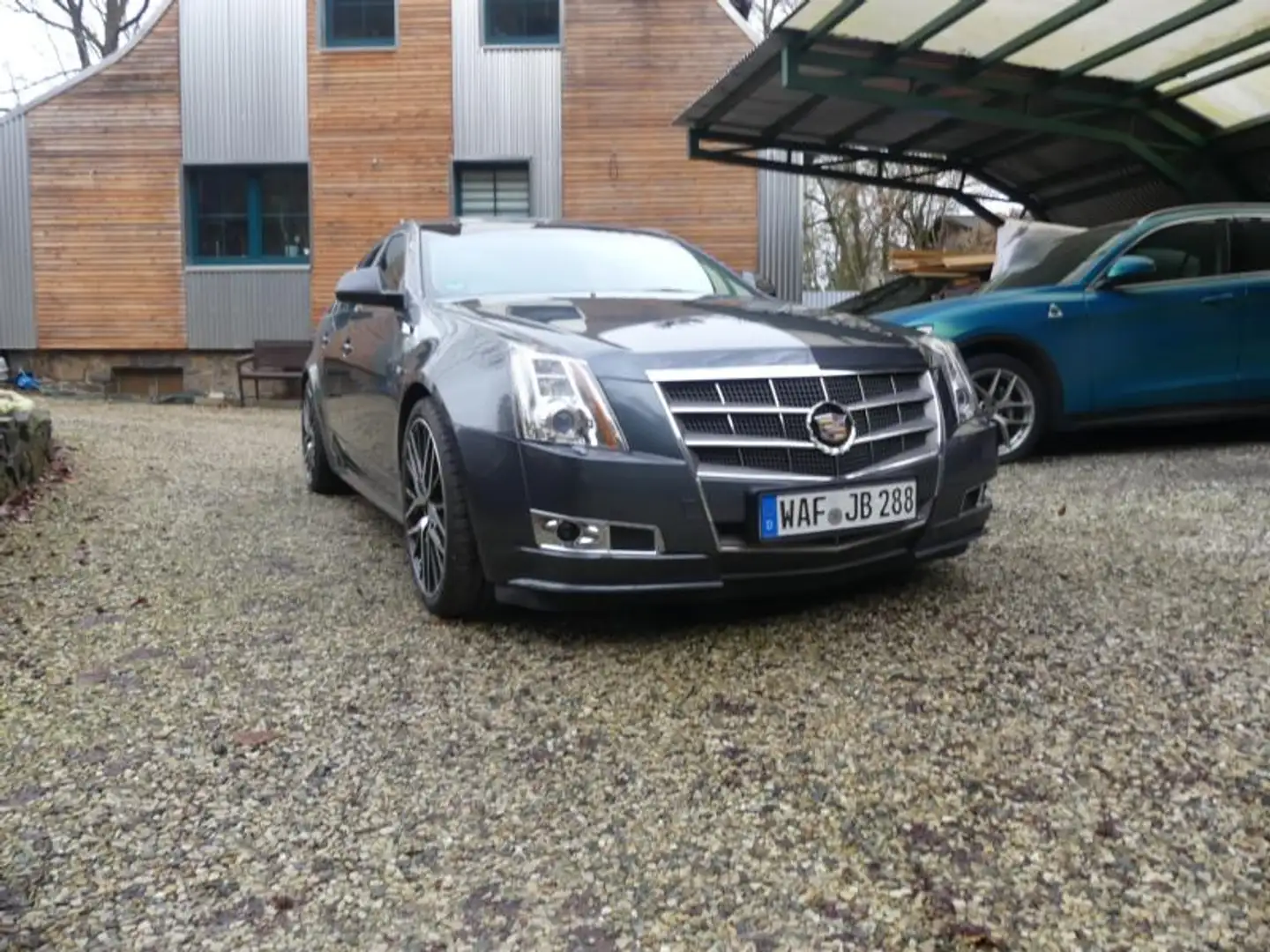 Cadillac CTS CTS 3.6 V6 Sport Wagon AWD Sport Luxury Grau - 2