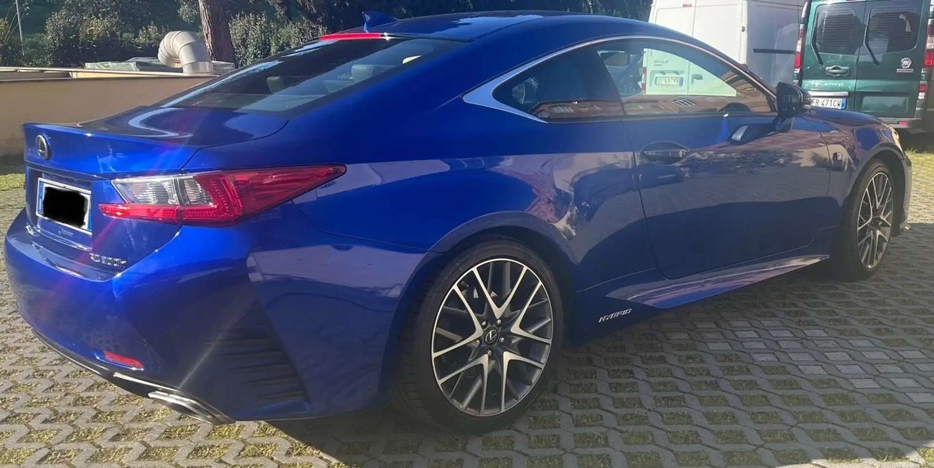 Lexus RC 300h RC 300h 2.5 F-Sport cvt Albastru - 2
