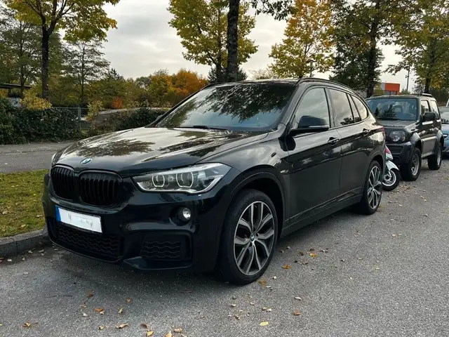 BMW X1 sDrive18d M Sport *LED*AHK*Navi*Alcantara