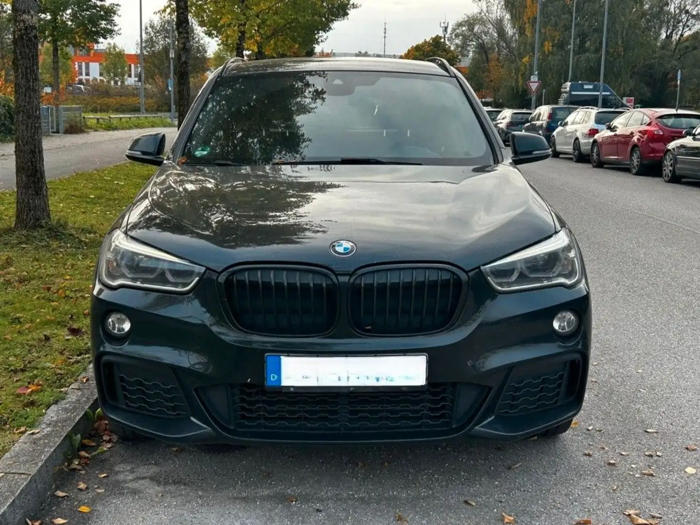 BMW X1 sDrive18d M Sport *LED*AHK*Navi*Alcantara Schwarz - 2