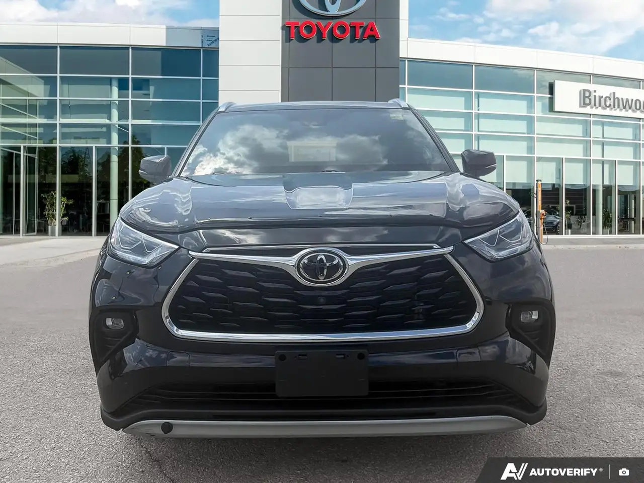 Toyota Highlander снимка Toyota Highlander