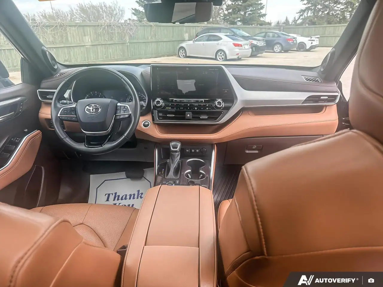 Toyota Highlander снимка Toyota Highlander