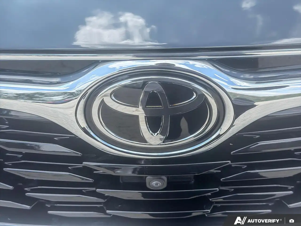Toyota Highlander снимка Toyota Highlander