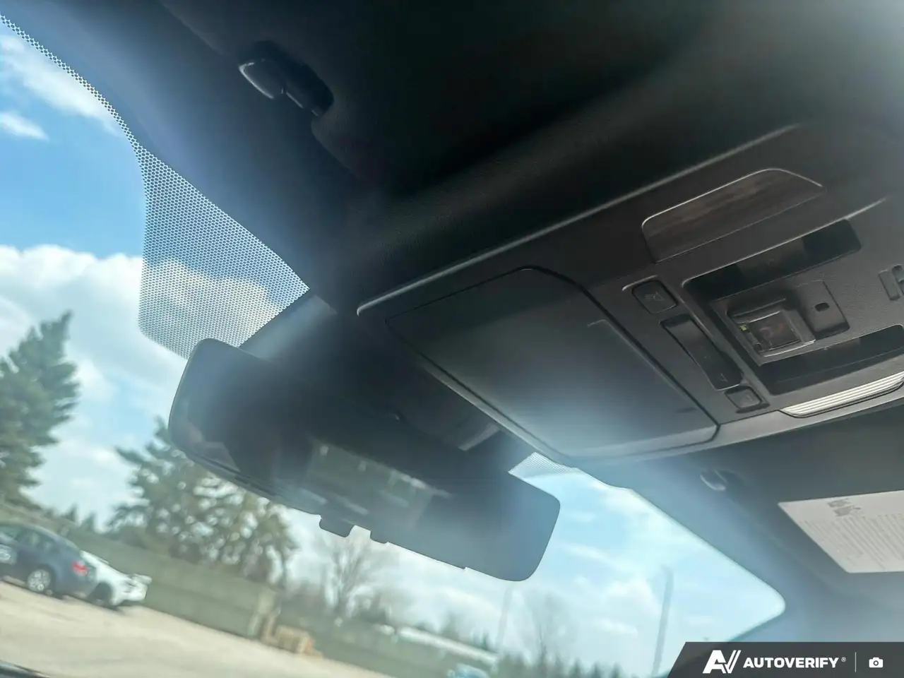 Toyota Highlander снимка Toyota Highlander