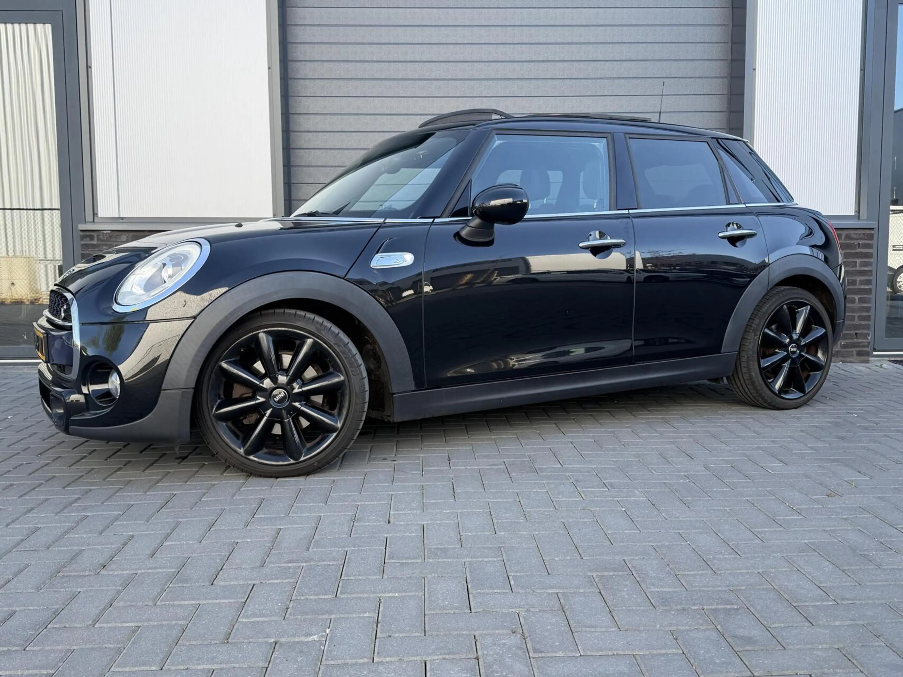 MINI Cooper S Mini 2.0 Chili Serious Business 5drs|PANO