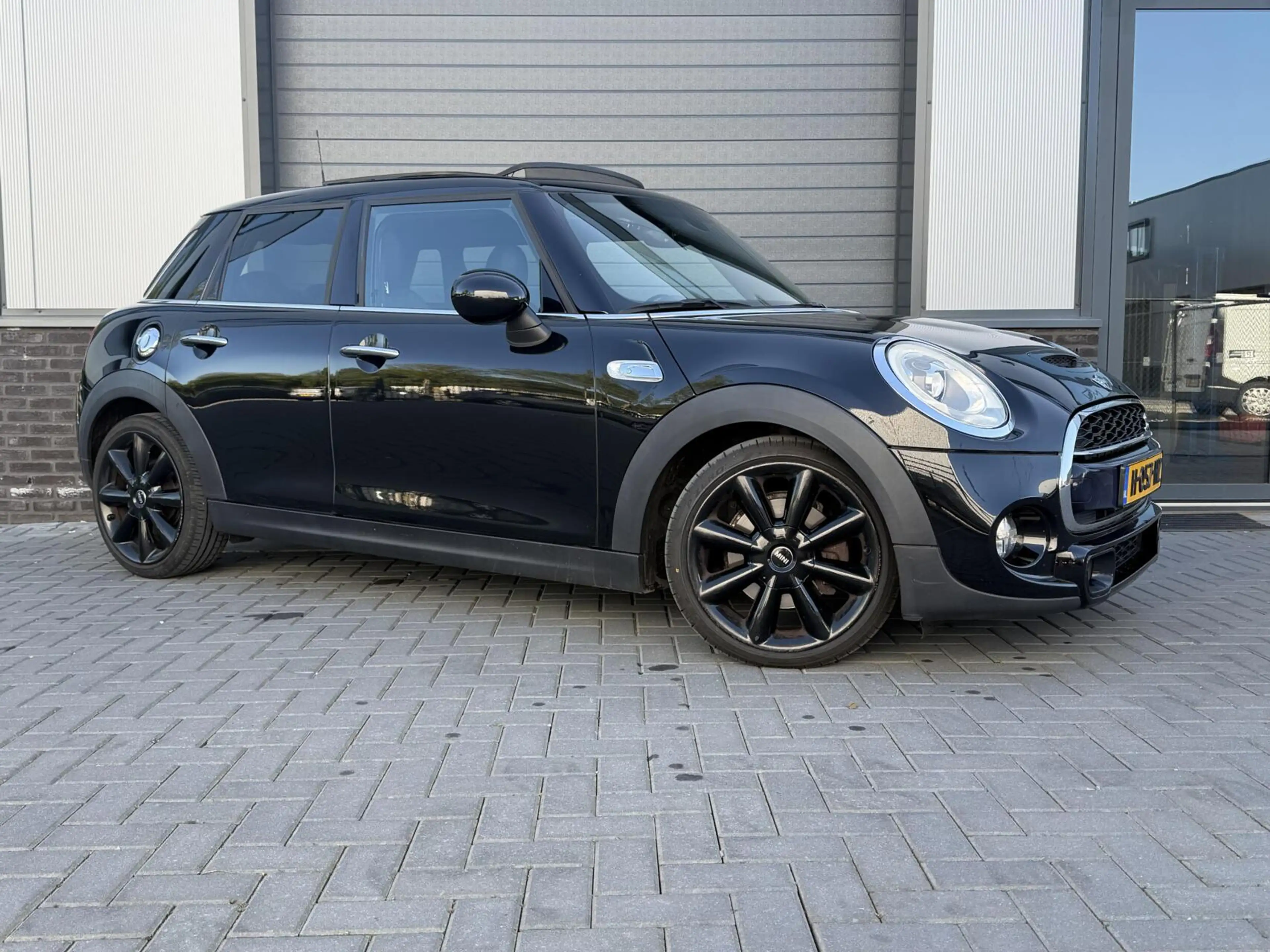 MINI Cooper S Mini 2.0 Chili Serious Business 5drs|PANO — photo 3