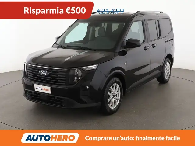 Ford Tourneo Courier 1.0 EcoBoost Titanium