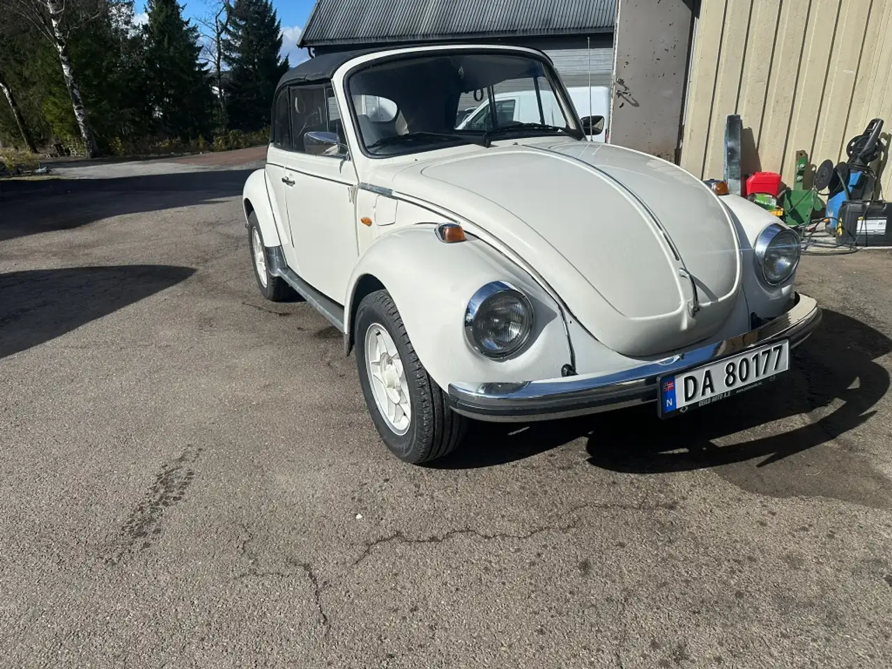 Volkswagen 1303 LS Cabriolet, foto 2