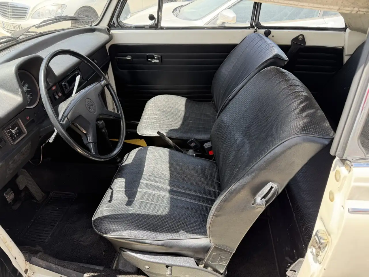 Volkswagen 1303 LS Cabriolet, foto 10