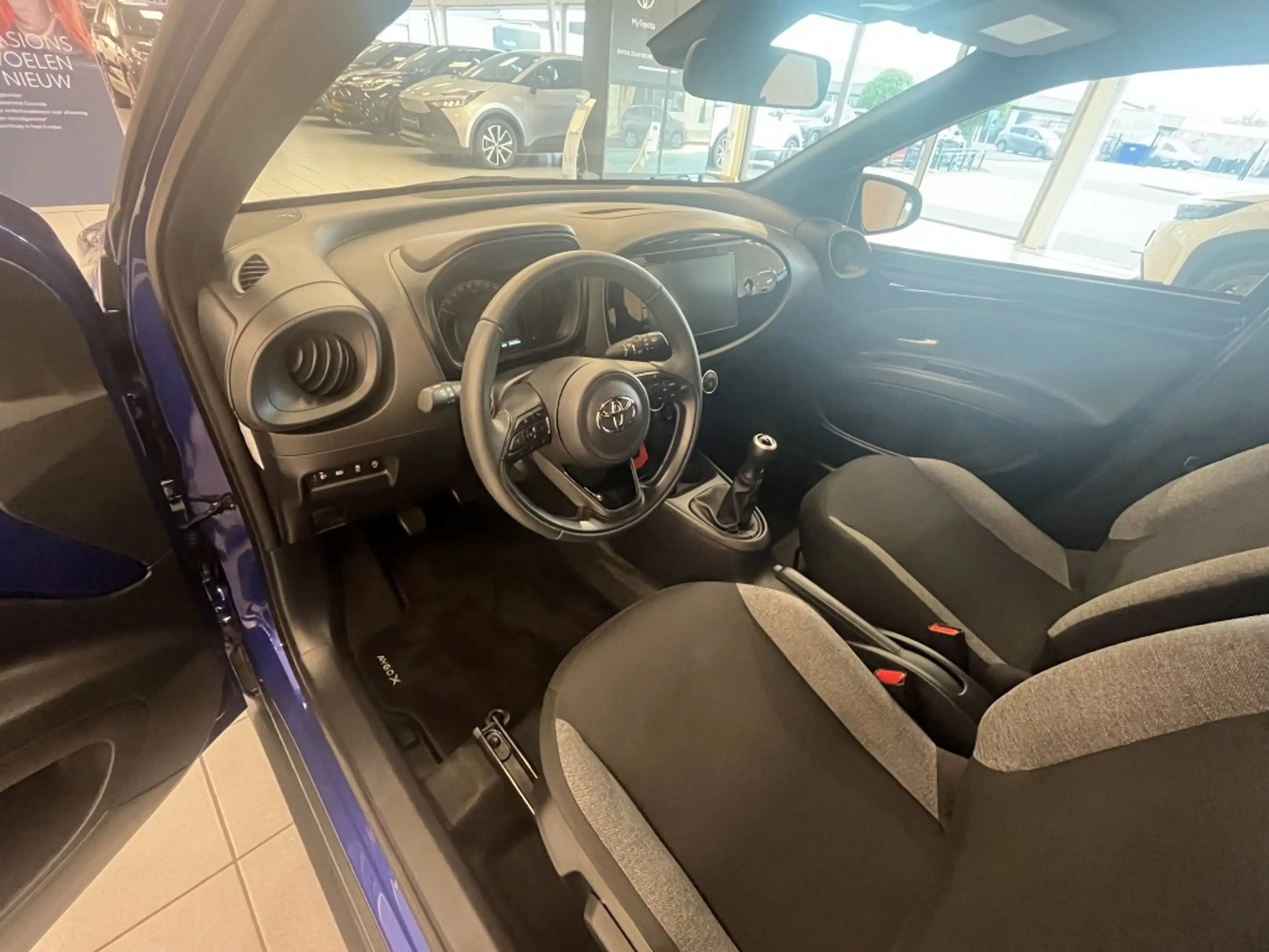 Toyota Aygo X 1.0 VVT-i MT Play — photo 3