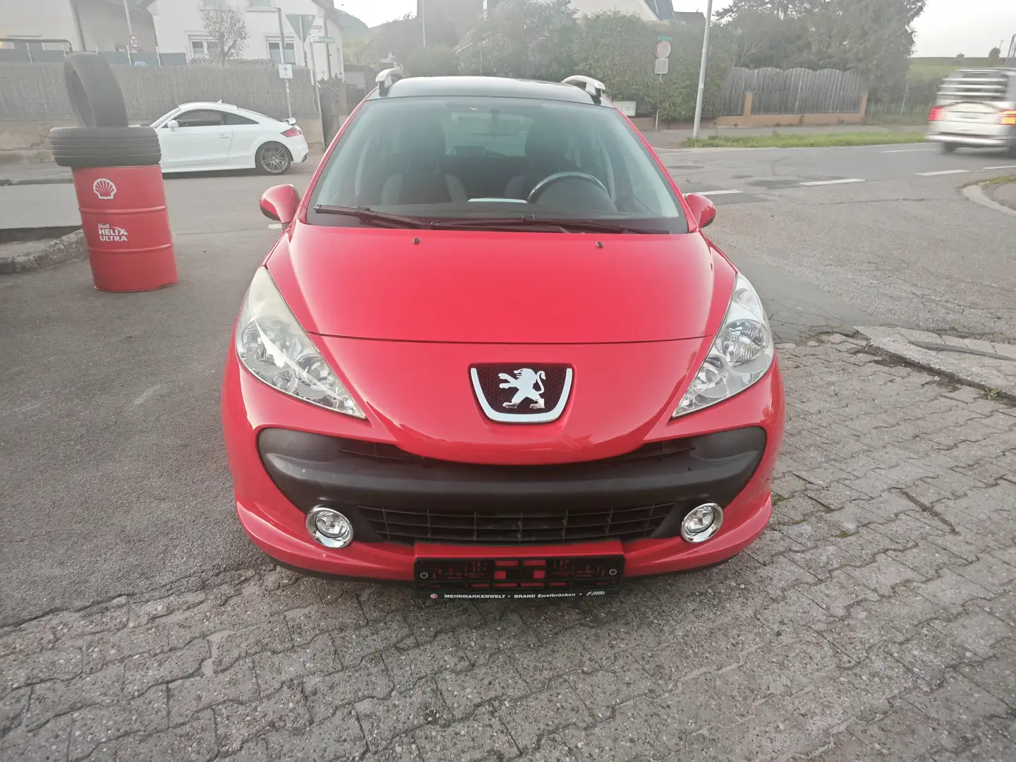 Peugeot 207 Urban Move, HU/AU 09-26 BASTLERFAHRZEUG, Pano-Dach Rouge - 2