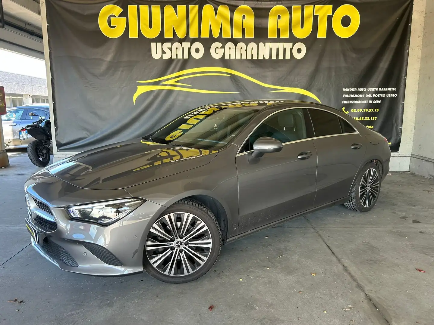 Mercedes-Benz CLA 180 CLA Coupe - C118 Coupe Business auto Gris - 1