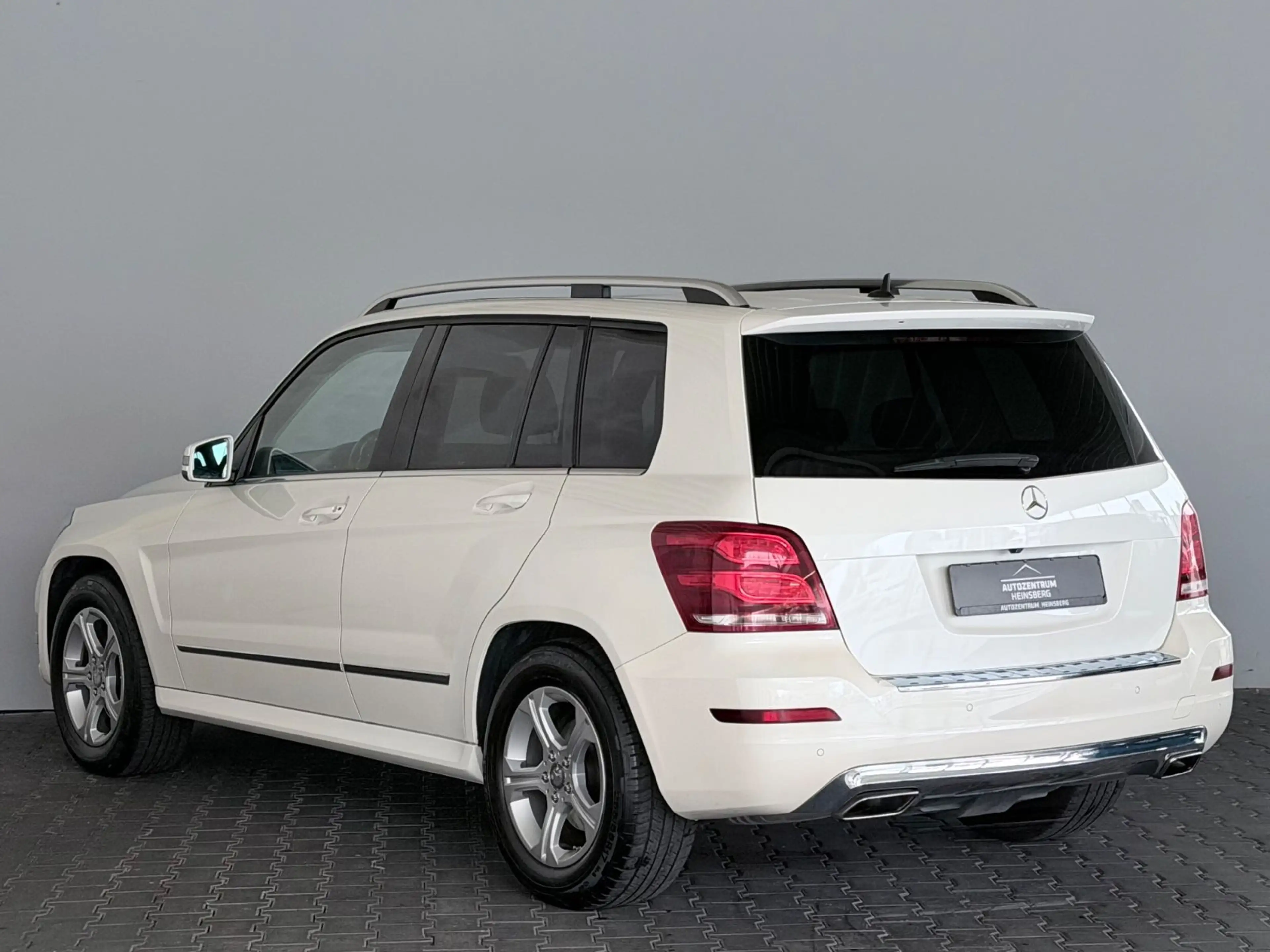 Mercedes-Benz GLK 250 4Matic Harman/Kardon Pano — photo 2