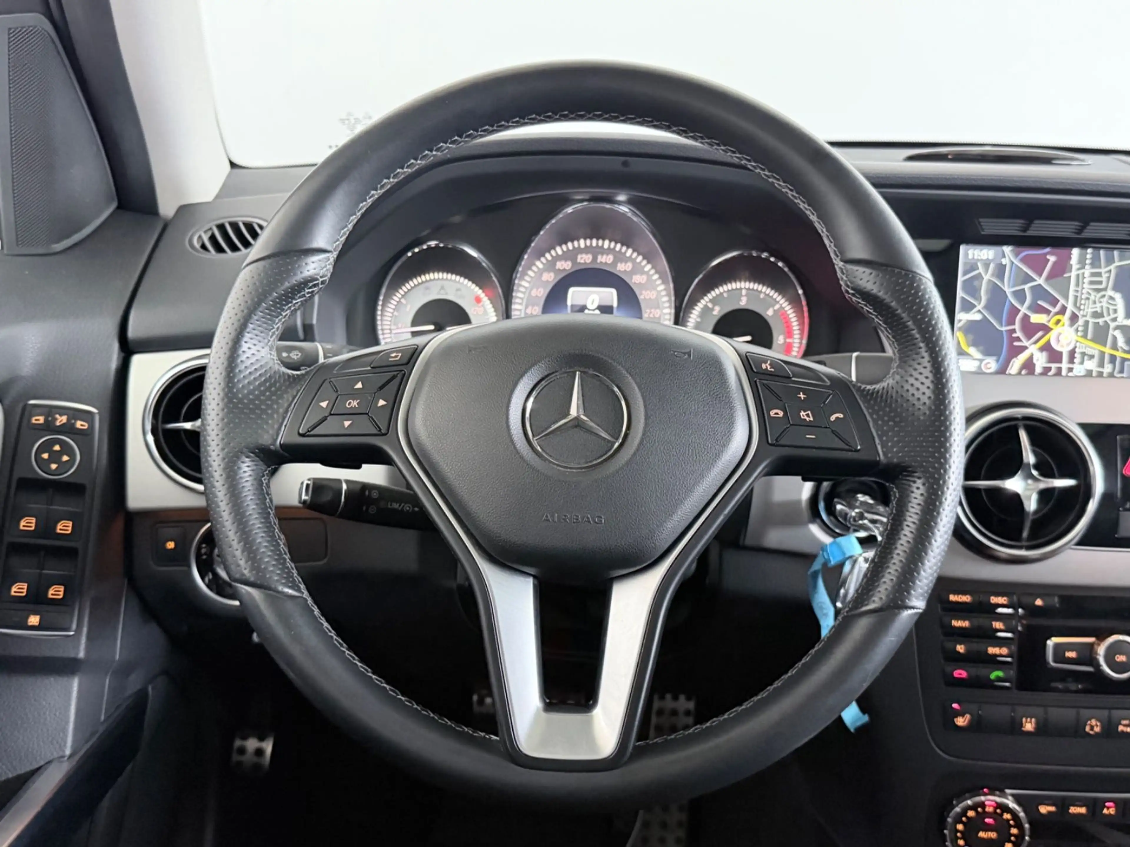 Mercedes-Benz GLK 250 4Matic Harman/Kardon Pano — photo 10
