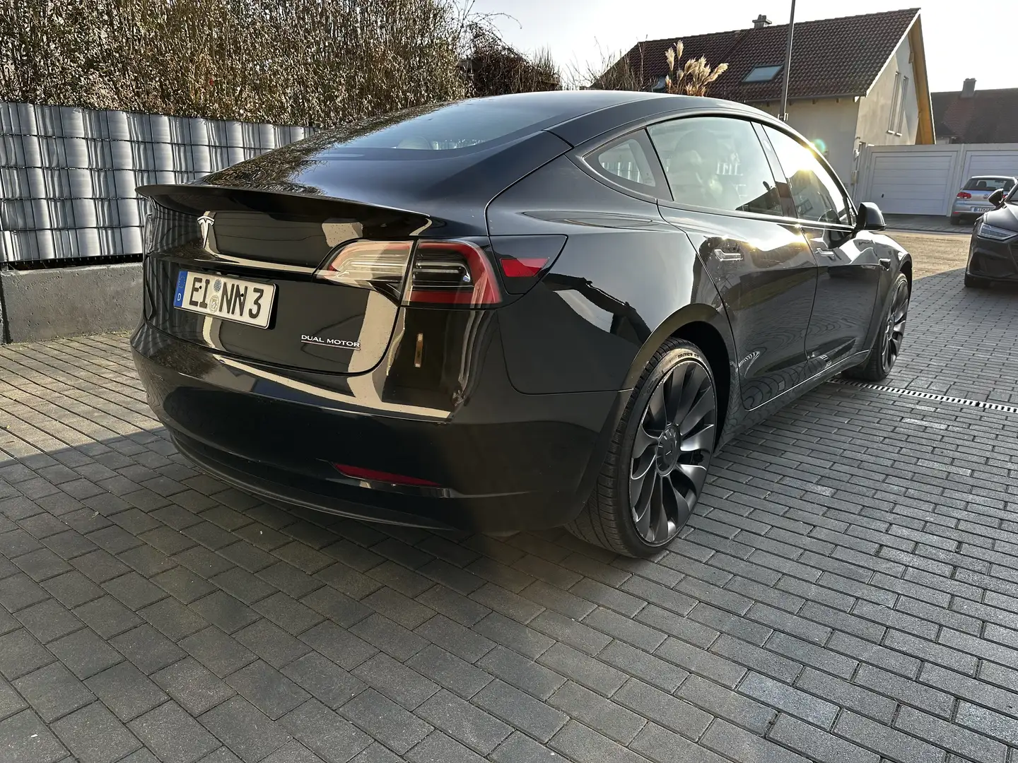 Tesla Model 3 Performance EnhancedLangstreckenbatt.schwarz/weiß - 2