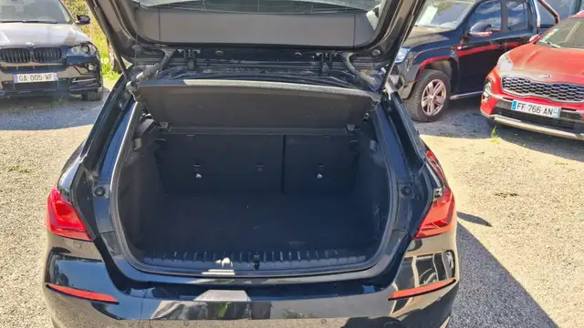 BMW 1 Series view 11