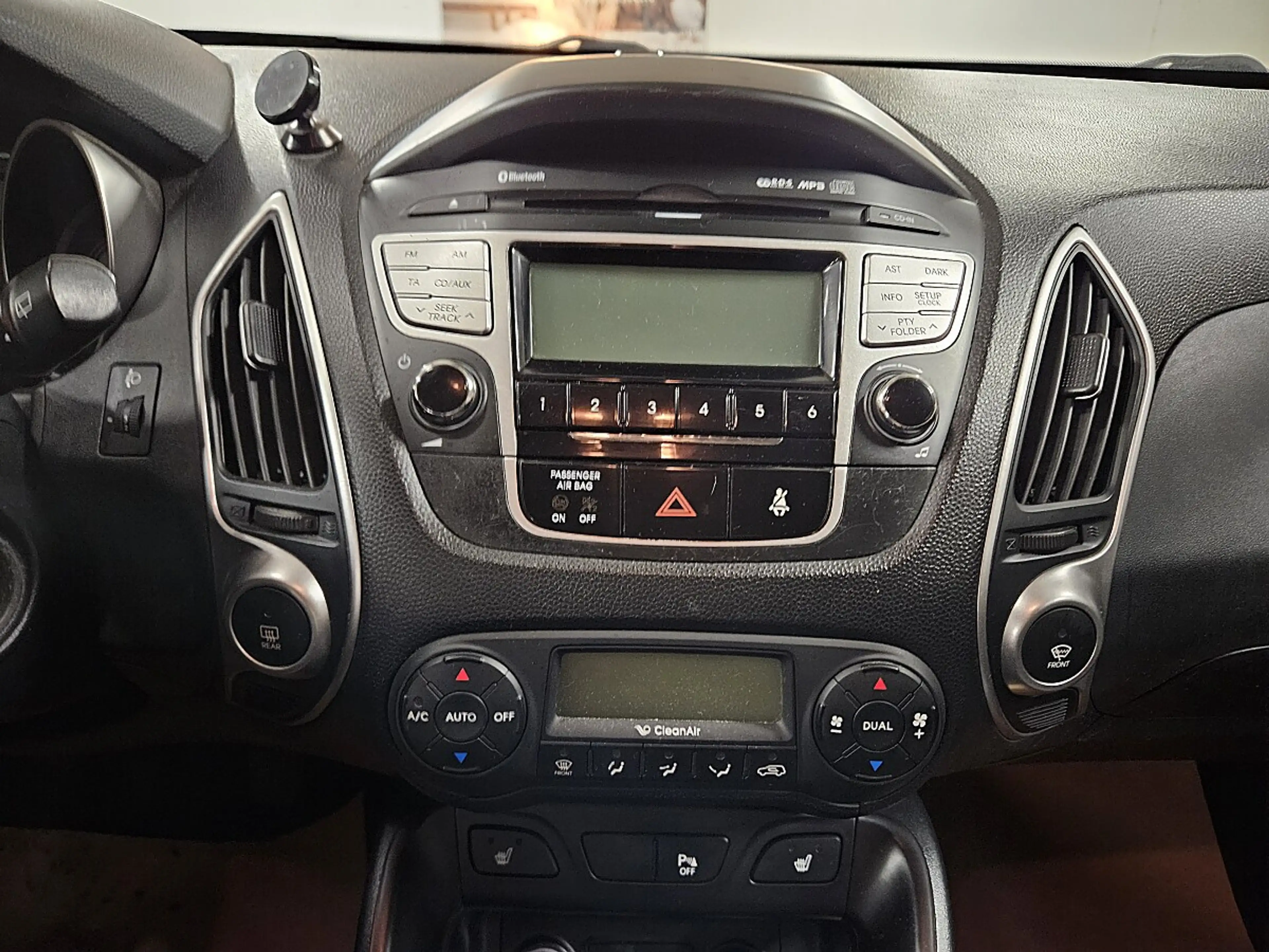 Hyundai iX35 2,0 CRDi Life 4WD — photo 11