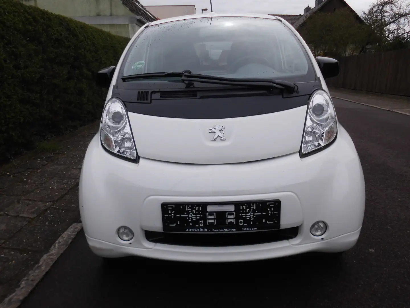 Peugeot iOn Active, Klima, Serviceheft, Rentnerauto Bianco - 2