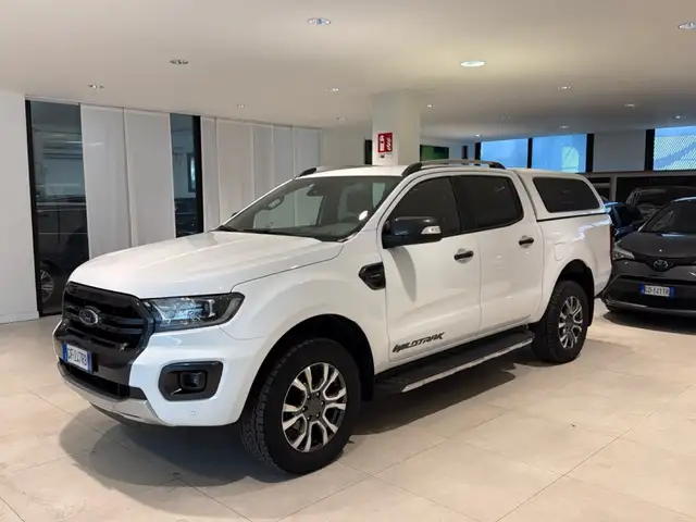 Ford Ranger 2.0 Ecoblue 213cv auto Wildtrack Fari LED 5Posti