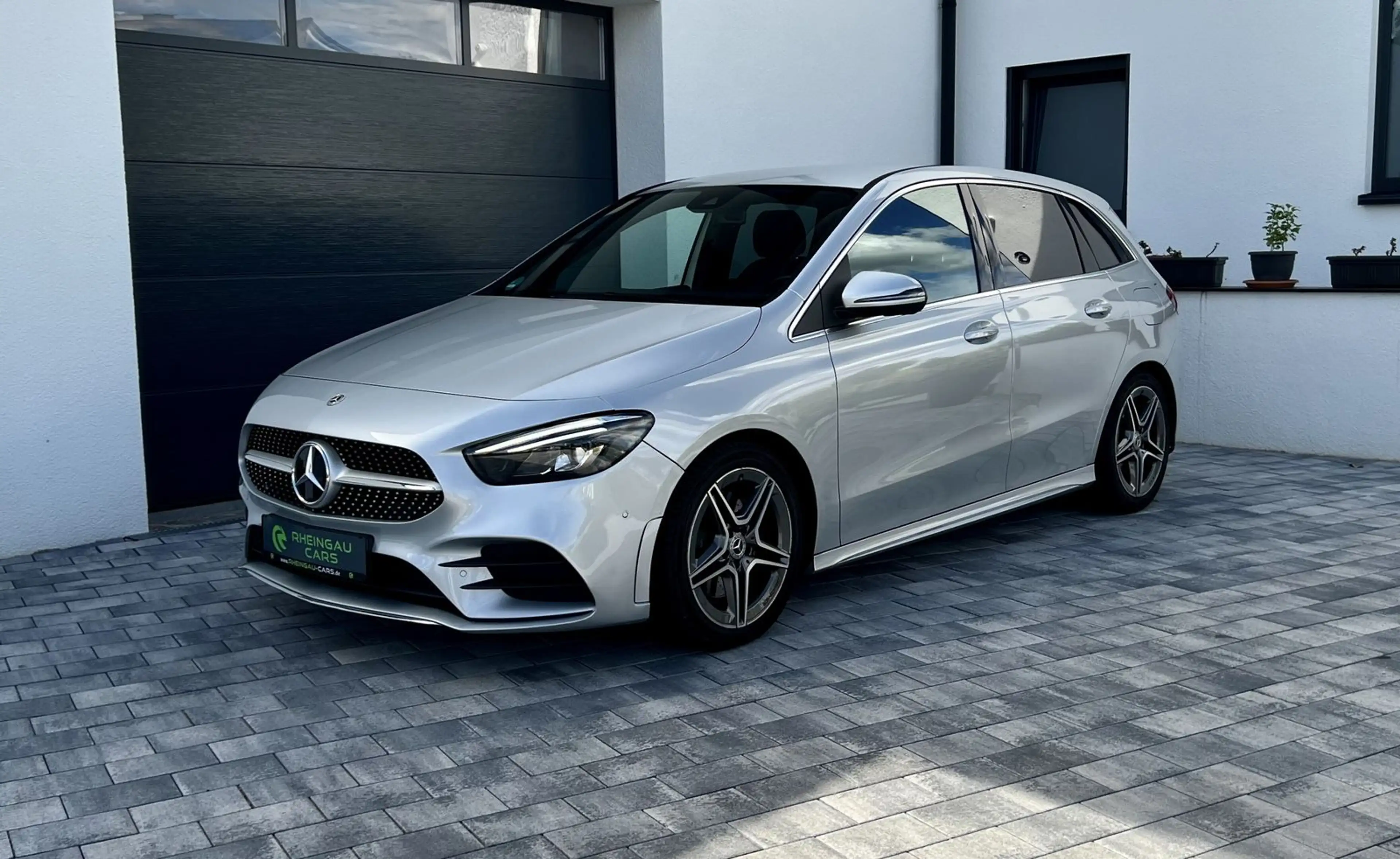 Mercedes-Benz B 220 AMG Line LED NAVI AMBI KAMERA ALU KLIMA — photo 2