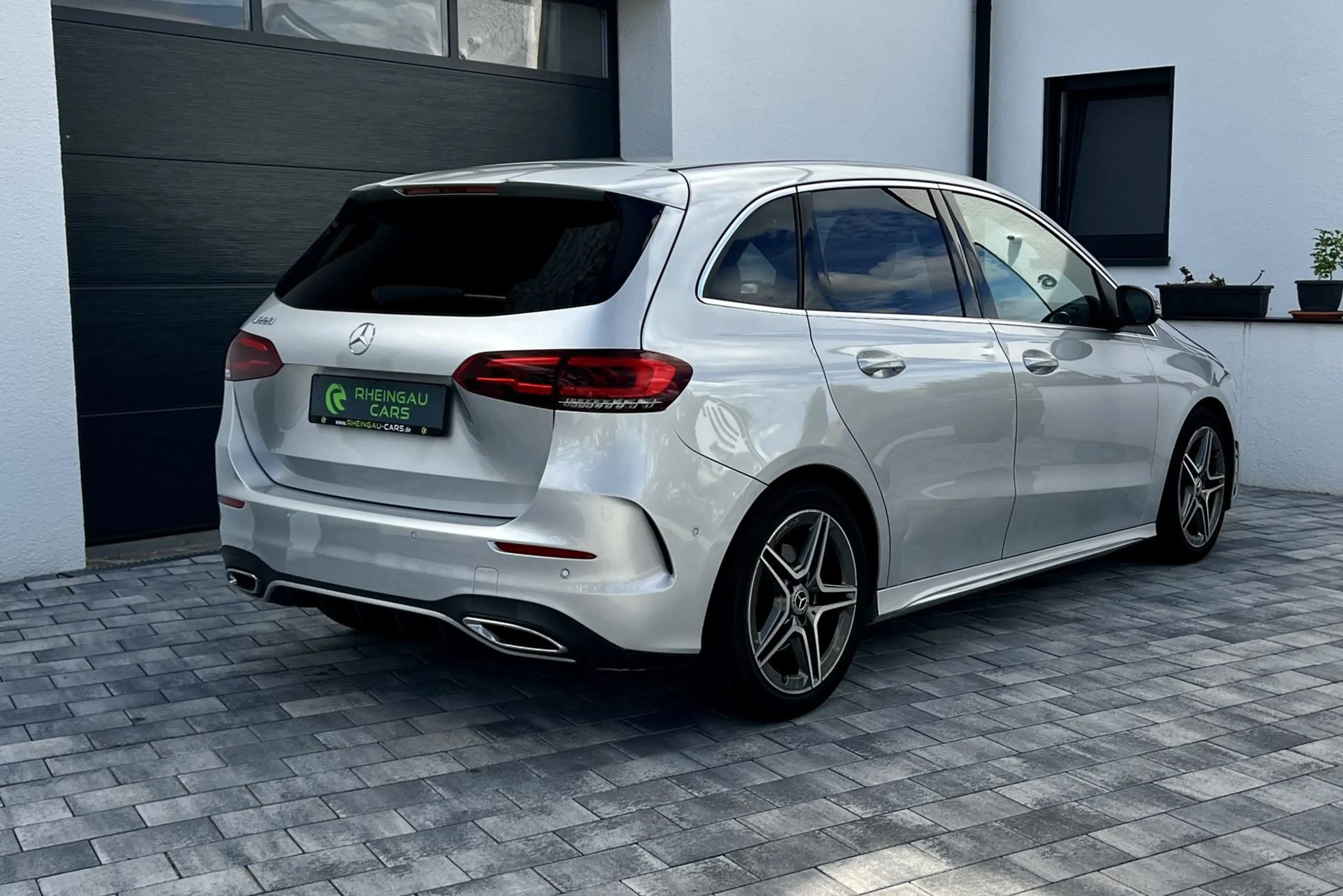 Mercedes-Benz B 220 AMG Line LED NAVI AMBI KAMERA ALU KLIMA — photo 7