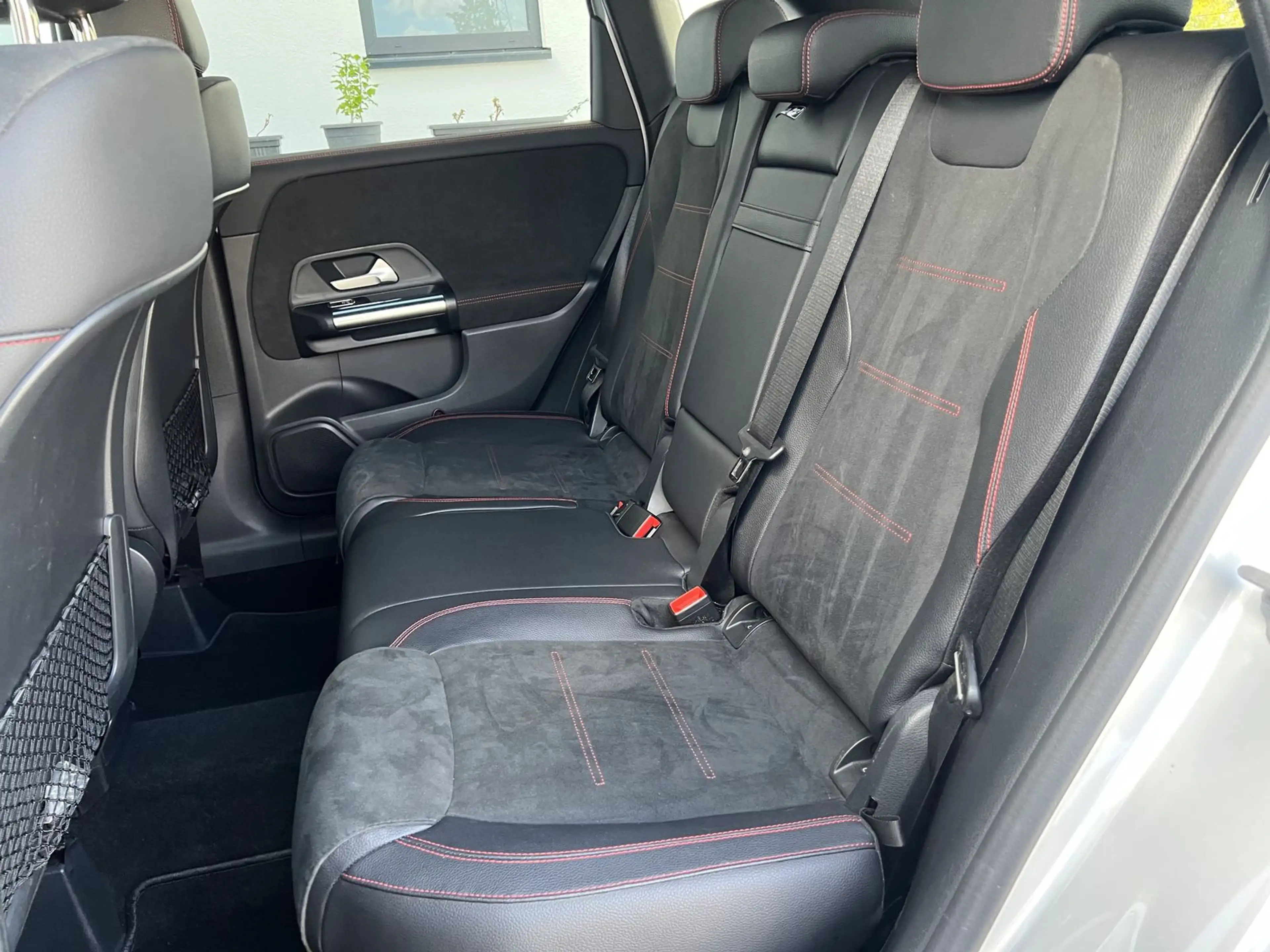Mercedes-Benz B 220 AMG Line LED NAVI AMBI KAMERA ALU KLIMA — photo 15