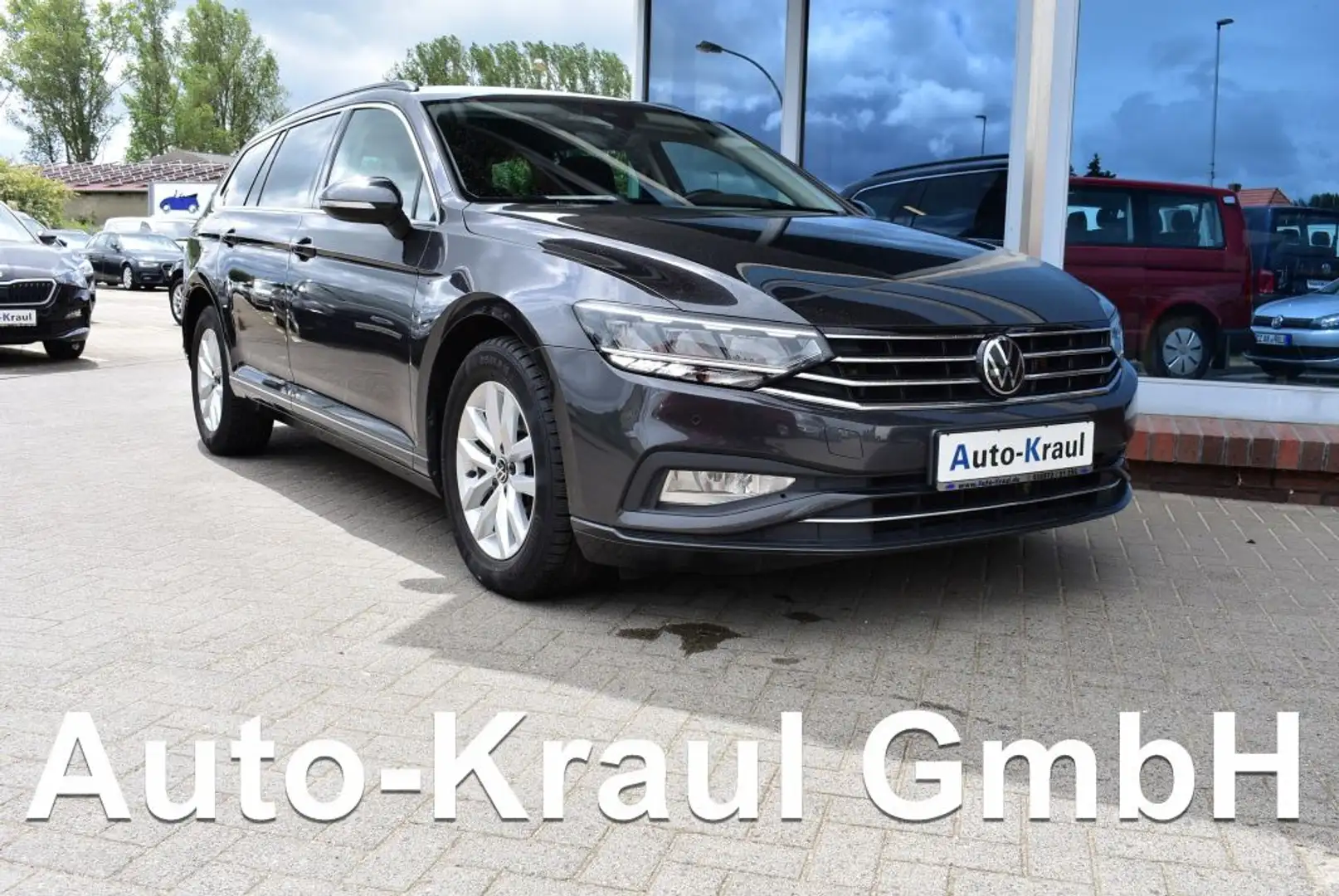 Volkswagen Passat Variant 2.0 TDI SCR Business Business DSG-Autom. m. Tiptro Grau - 1