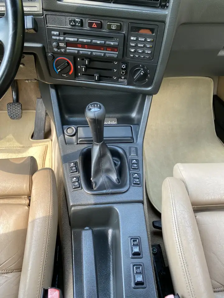 BMW 325i, foto 9