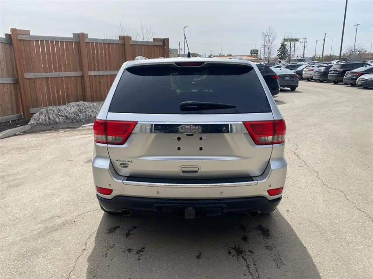 Jeep Grand Cherokee снимка Jeep Grand Cherokee