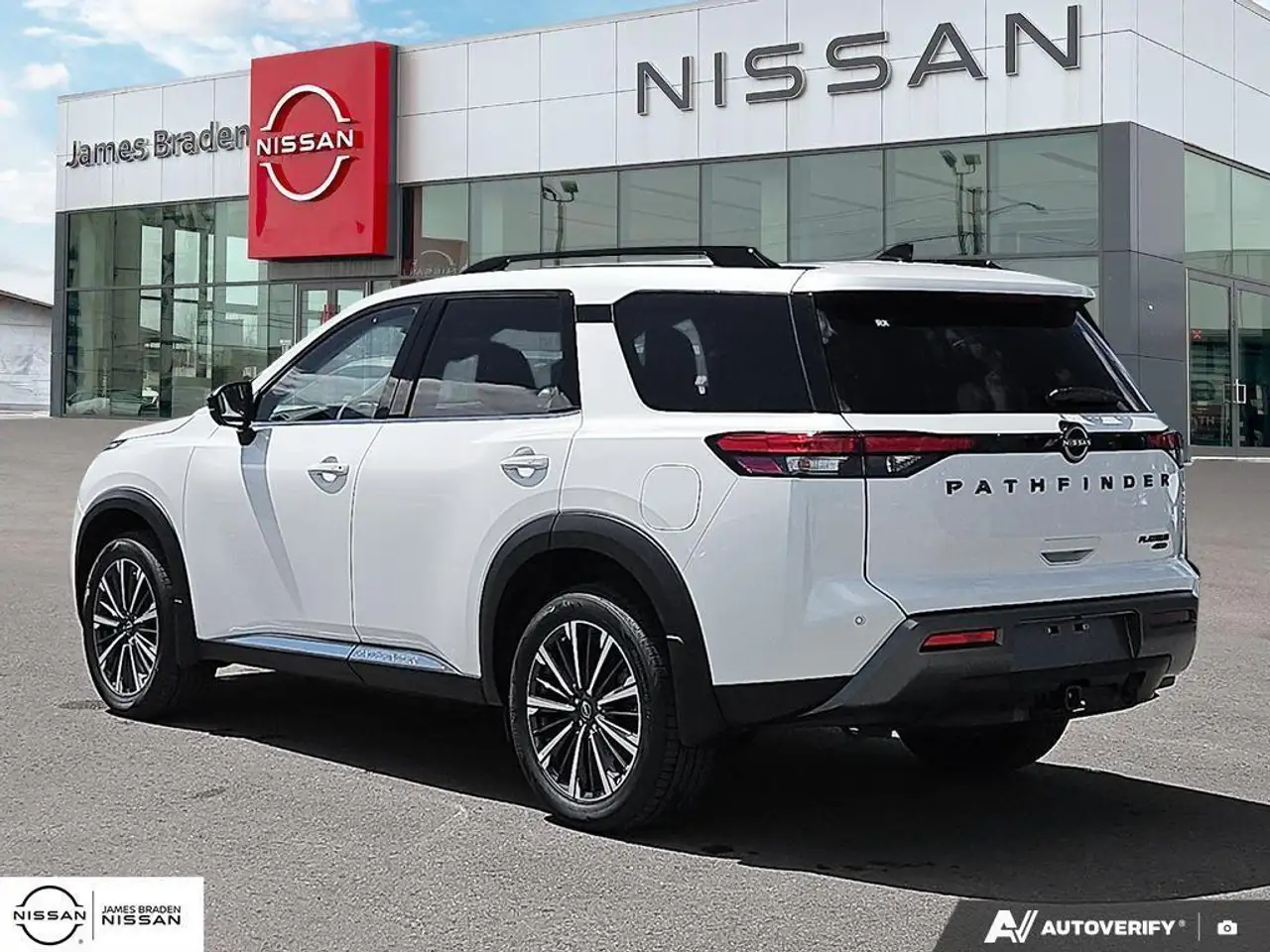 Nissan Pathfinder fotografie Nissan Pathfinder