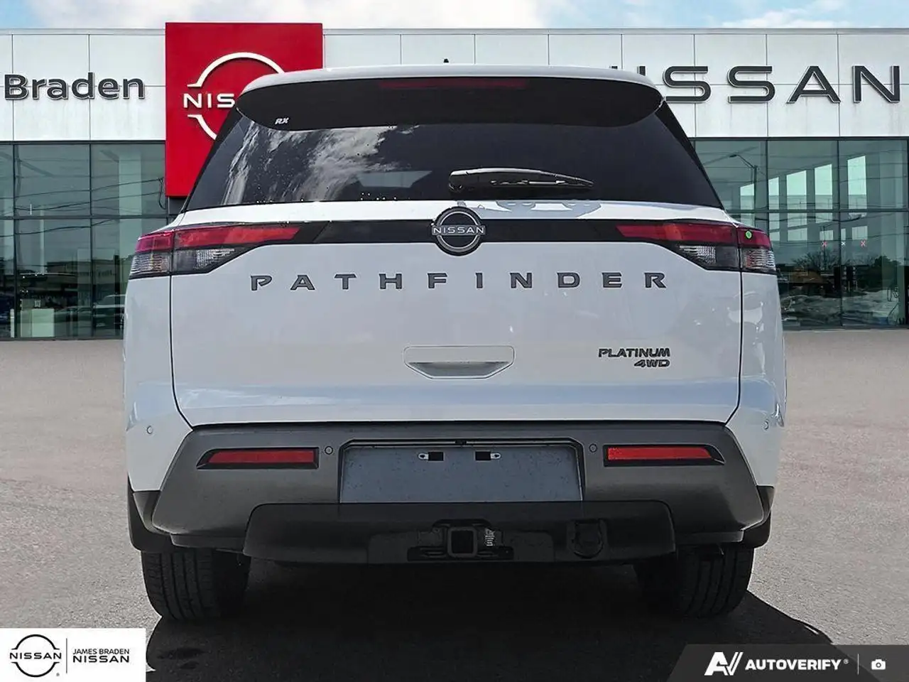 Nissan Pathfinder fotografie Nissan Pathfinder