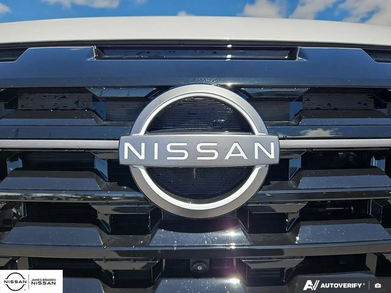 Nissan Pathfinder fotografie Nissan Pathfinder