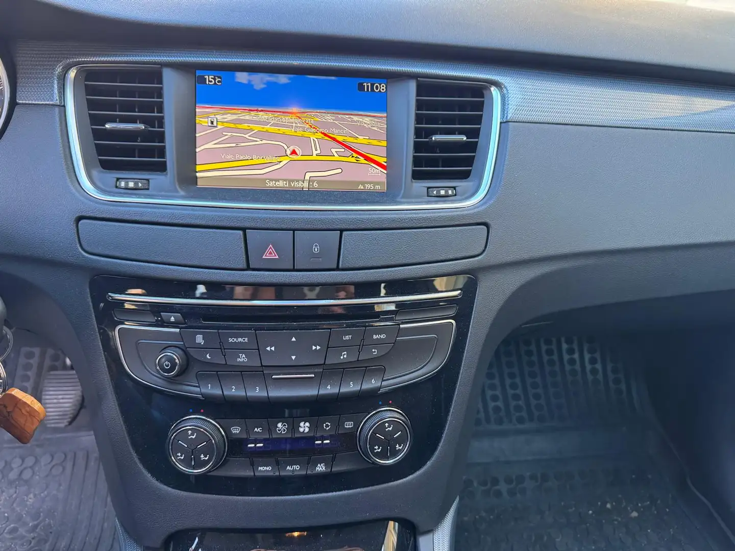 Peugeot 508 508 SW 2.0 hdi 16v Allure Ciel 140cv - 2