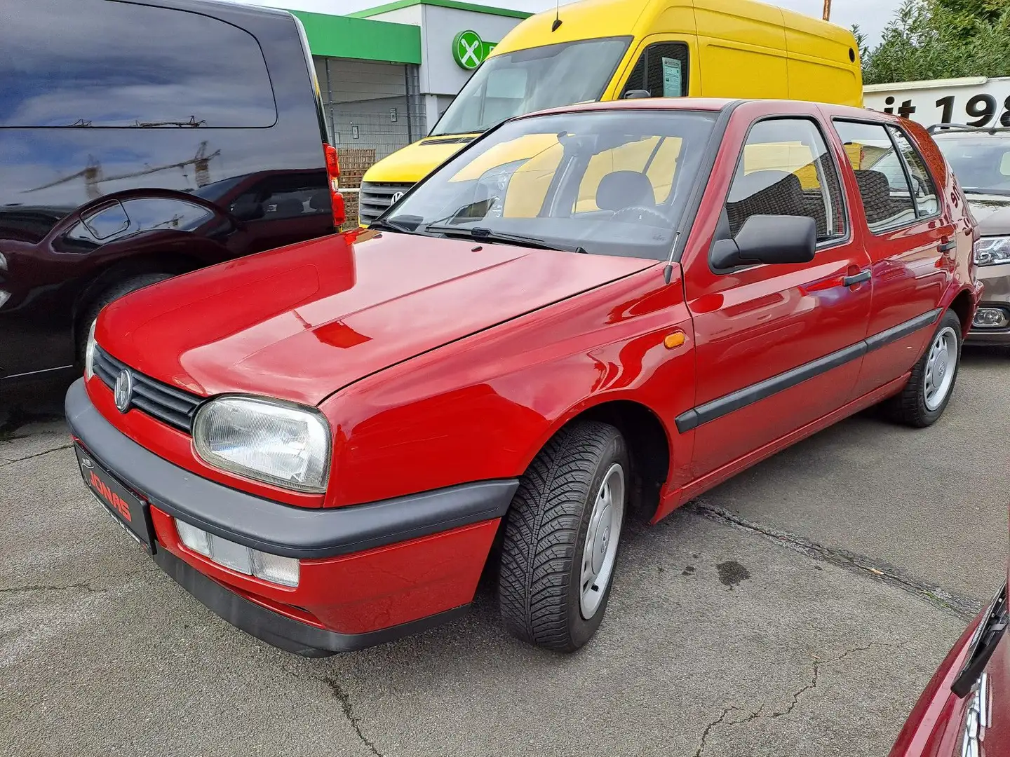 Volkswagen Golf 1.8 CL Automatik *33Tkm*Klima*1. Hd*Scheck* Rot - 1
