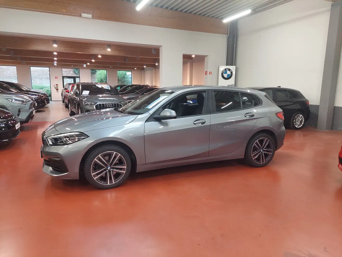 BMW 118 dA - FULL LED - E6d - NAVI - CAMERA - Garantie Grau - 1
