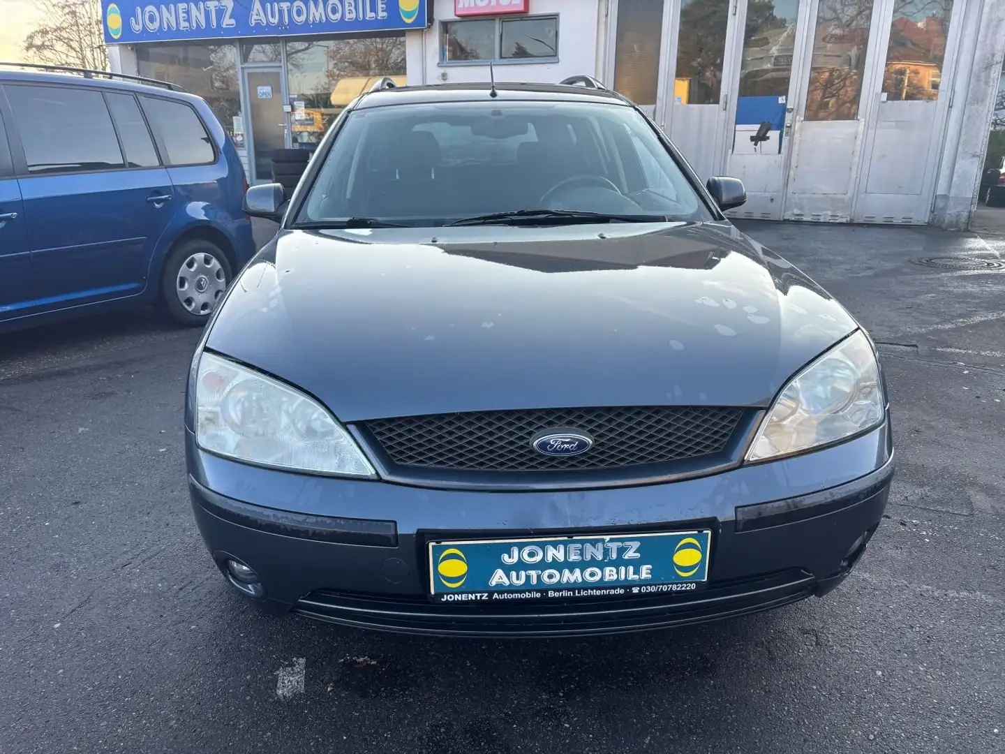 Ford Mondeo Mondeo 1.8 Turnier Ghia Grau - 2