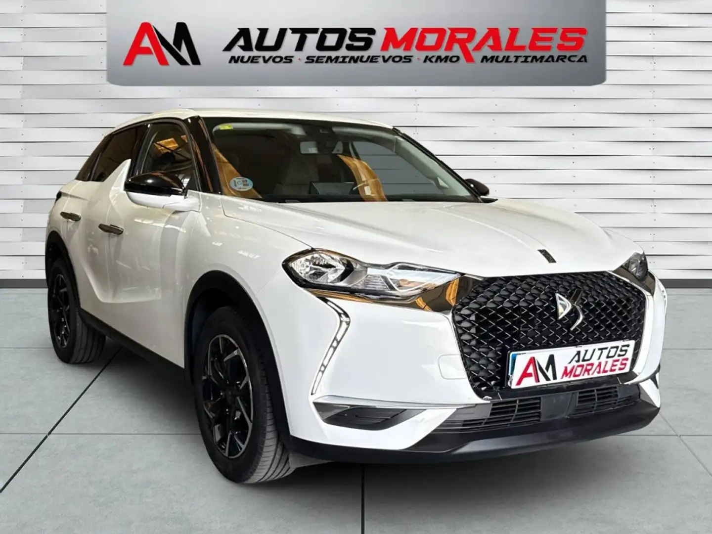 DS Automobiles DS 3 Crossback BlueHDi So Chic 100 Wit - 1