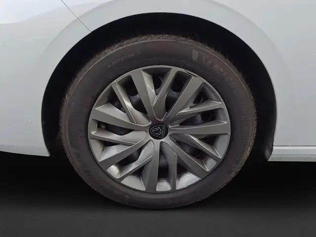 Peugeot 308 SW view 8
