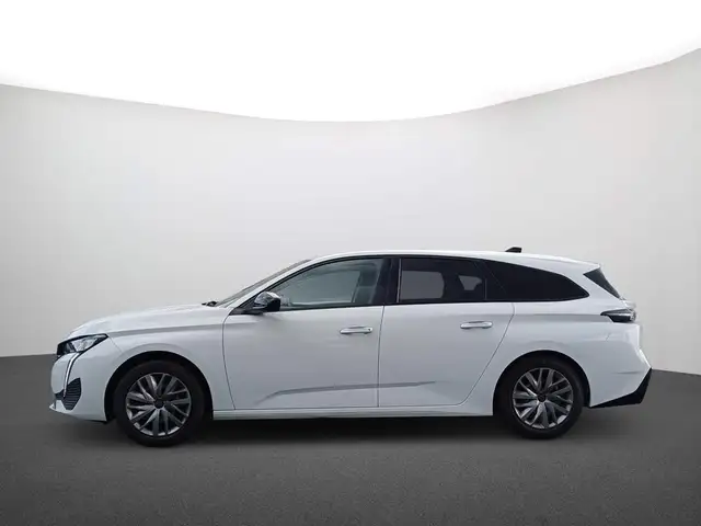 Peugeot 308 SW view 4