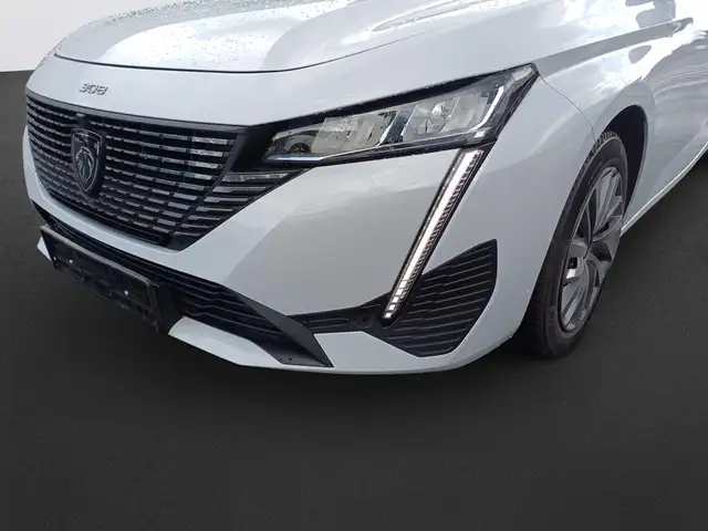 Peugeot 308 SW view 9