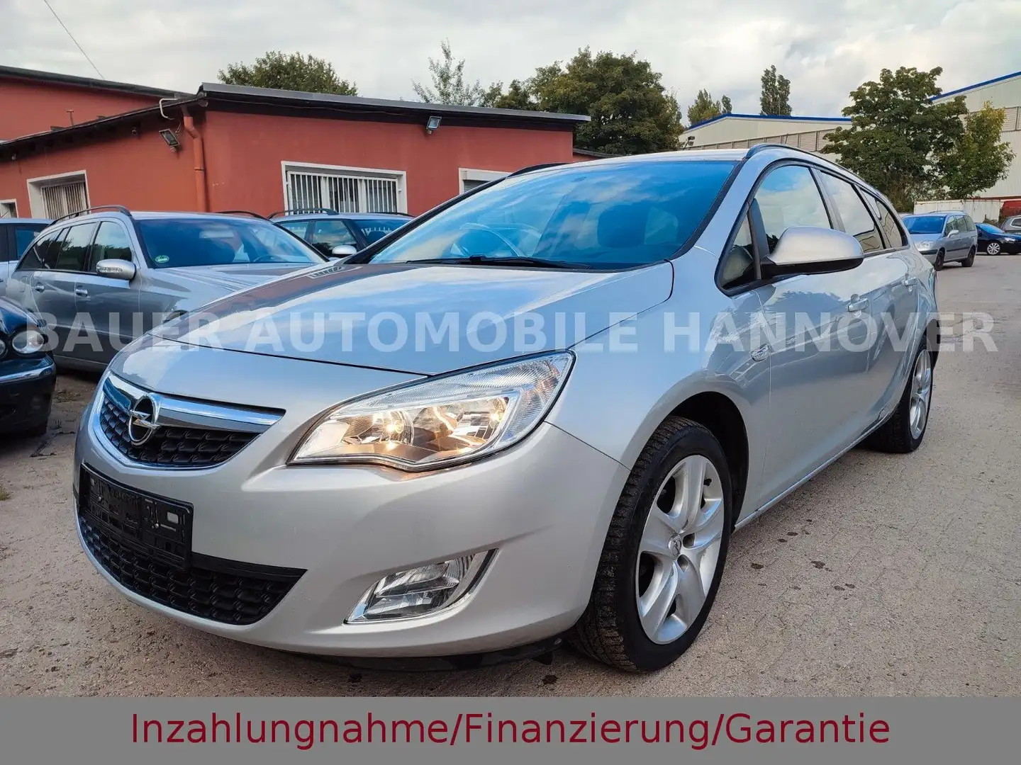 Opel Astra J Sports Tourer 1.4/Automatik/TÜV NEU Plateado - 1