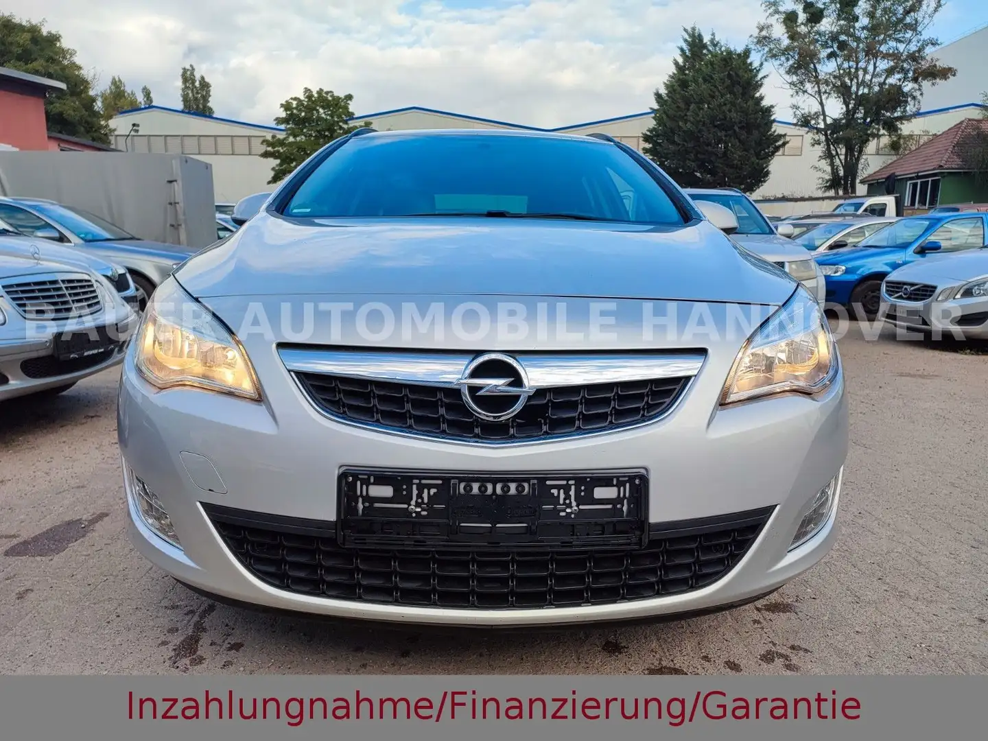 Opel Astra J Sports Tourer 1.4/Automatik/TÜV NEU Plateado - 2